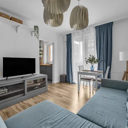 Podskarbinska Modern Space By Bookinghost *