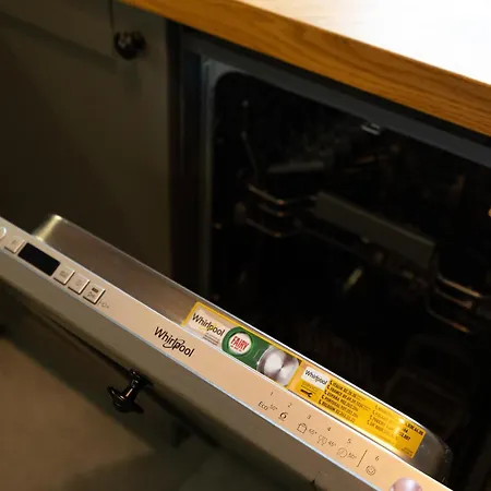 Podskarbińska Modern Space By Bookinghost